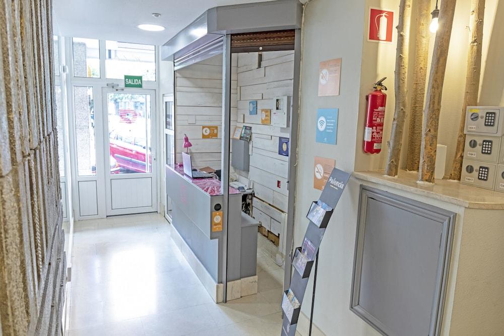 Hostal Alda Palencia Plaza Экстерьер фото